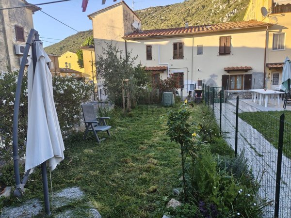 appartamento in vendita a Vicopisano in zona Uliveto Terme