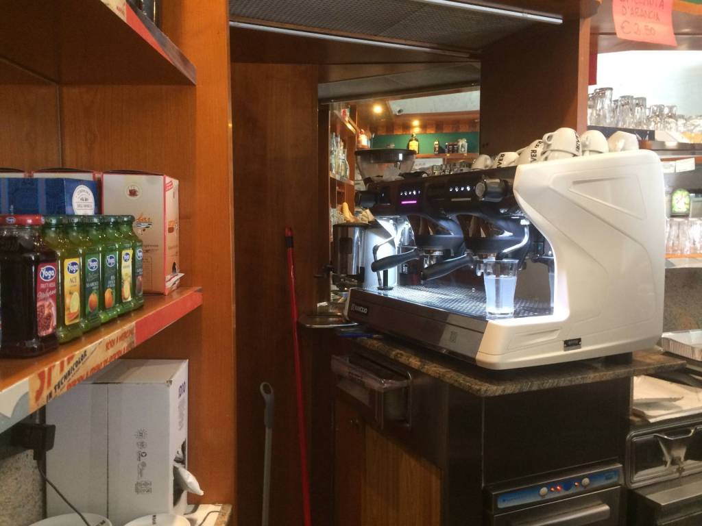 negozio in vendita a Vicopisano