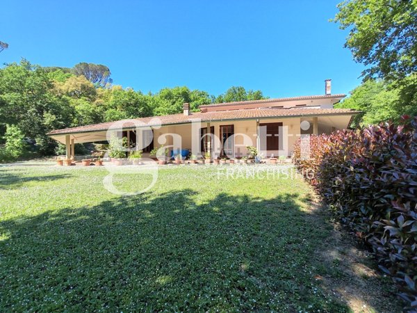 casa indipendente in vendita a Vicopisano