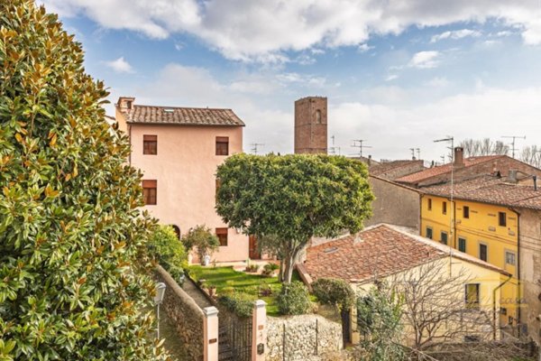 casa indipendente in vendita a Vicopisano
