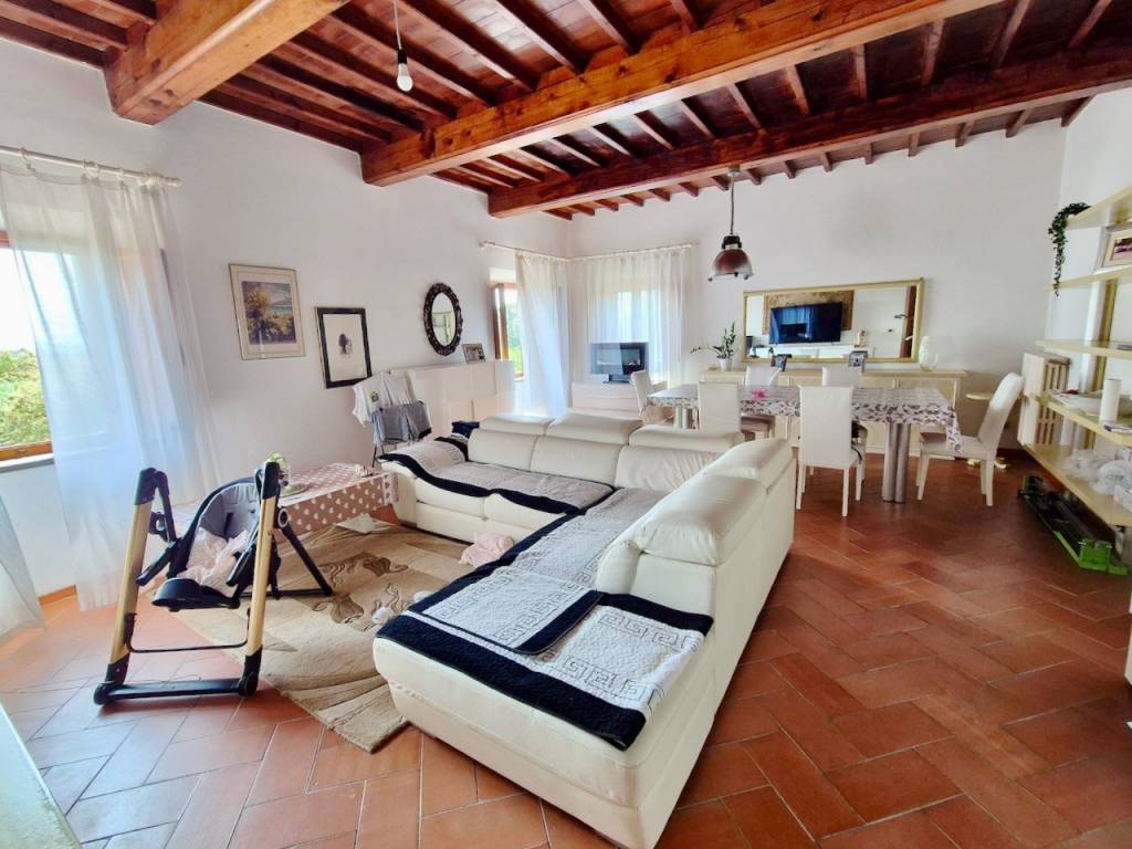 casa indipendente in vendita a Vicopisano in zona San Giovanni alla Vena