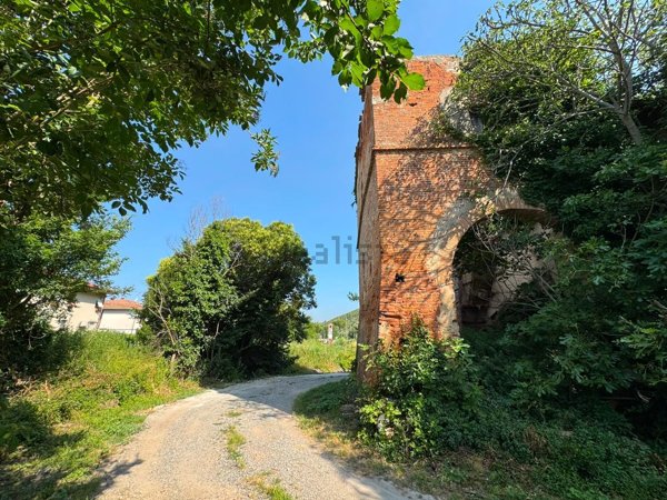 casale in vendita a Vicopisano in zona Uliveto Terme