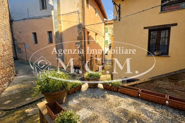 casa indipendente in vendita a Vicopisano