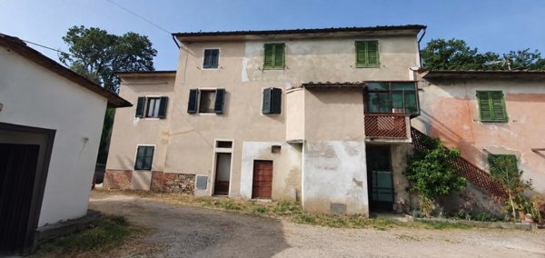 casa indipendente in vendita a Vicopisano