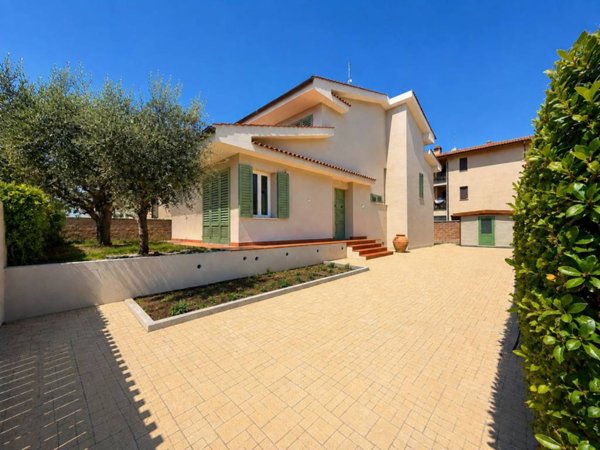 casa indipendente in vendita a Vicopisano in zona Uliveto Terme
