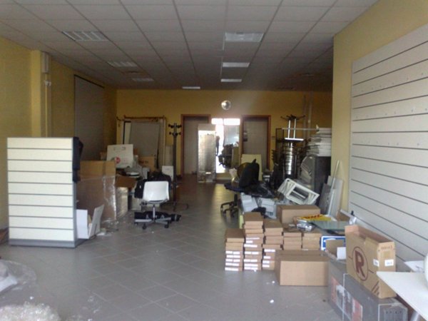 locale commerciale in vendita a Vicopisano in zona San Giovanni alla Vena