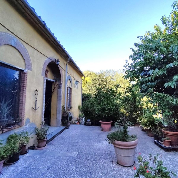 casa indipendente in vendita a Vicopisano