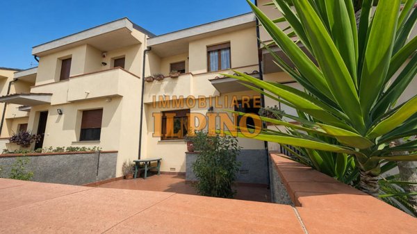 casa indipendente in vendita a Vicopisano in zona San Giovanni alla Vena