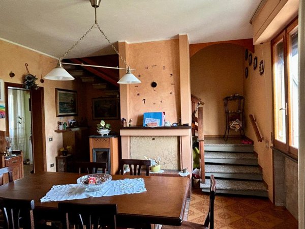 casa indipendente in vendita a Vicopisano in zona Uliveto Terme
