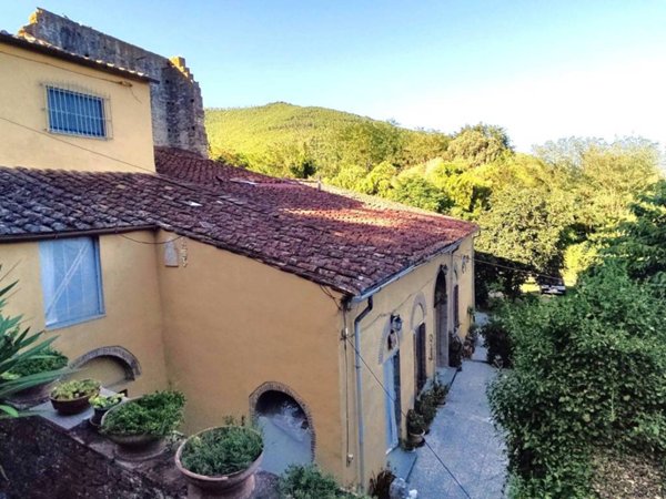 casa indipendente in vendita a Vicopisano