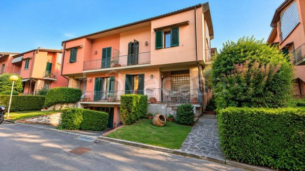 casa indipendente in vendita a Vicopisano