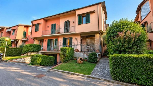 casa indipendente in vendita a Vicopisano