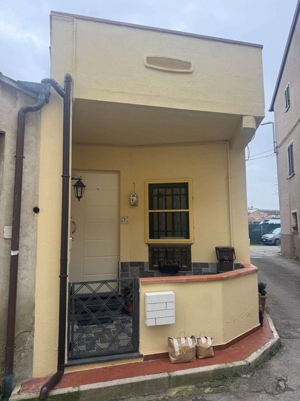 intera palazzina in vendita a Vicopisano in zona Uliveto Terme