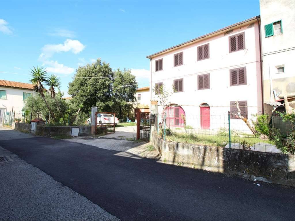 casa indipendente in vendita a Vicopisano