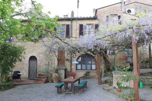 casa indipendente in vendita a Volterra