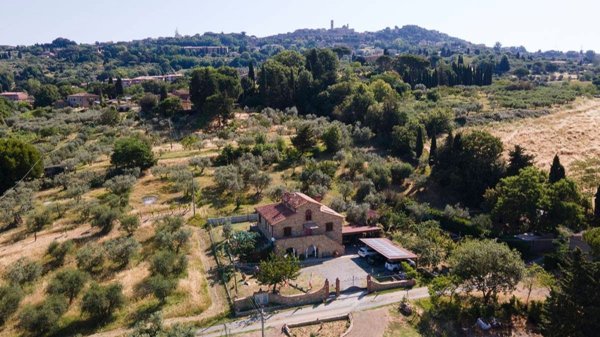 casa indipendente in vendita a Volterra