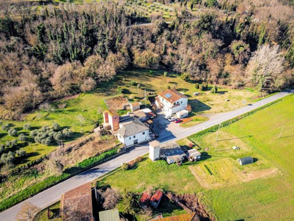casa indipendente in vendita a Volterra