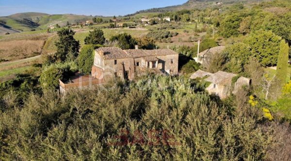intera palazzina in vendita a Volterra