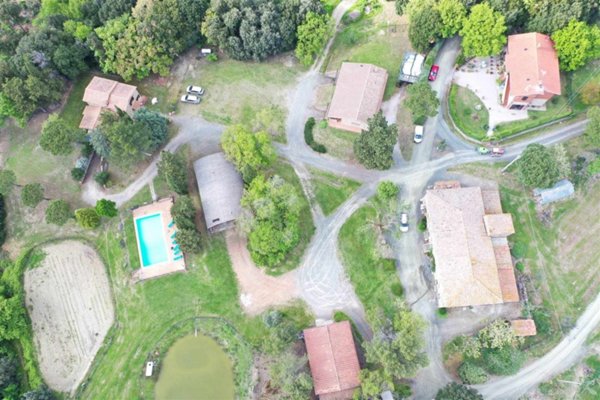 negozio in vendita a Volterra
