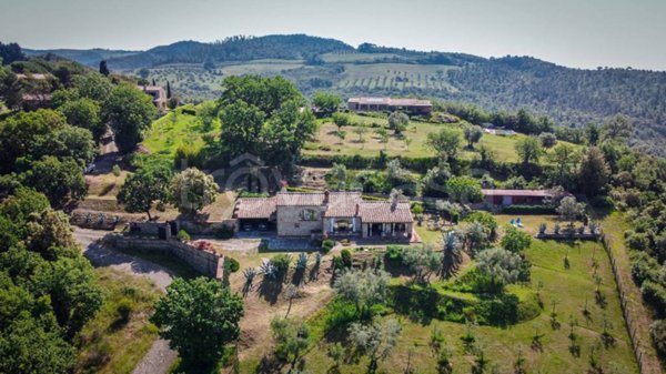 casa indipendente in vendita a Volterra