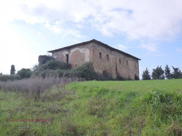negozio in vendita a Volterra in zona Saline