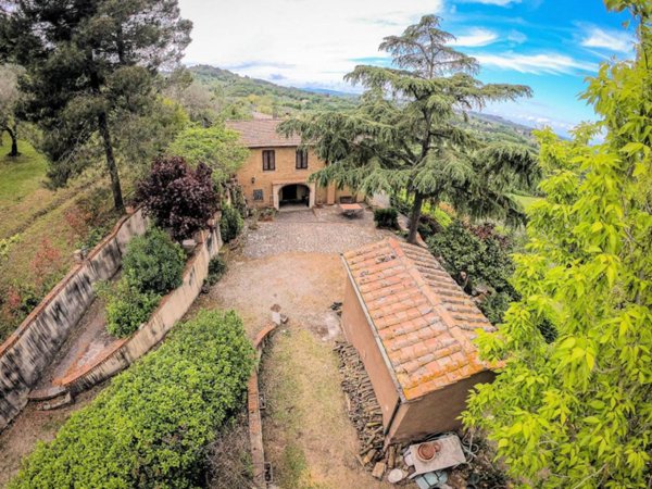 casa indipendente in vendita a Volterra