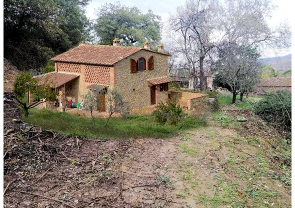 casa indipendente in vendita a Volterra
