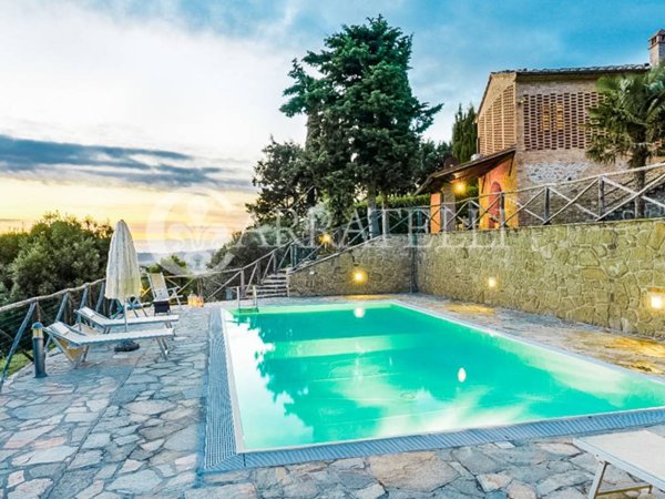 casa indipendente in vendita a Volterra