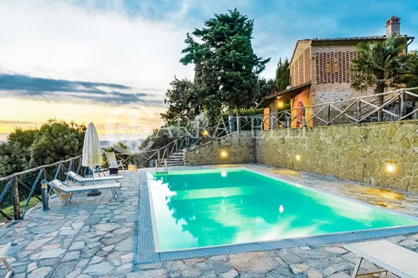 casa indipendente in vendita a Volterra