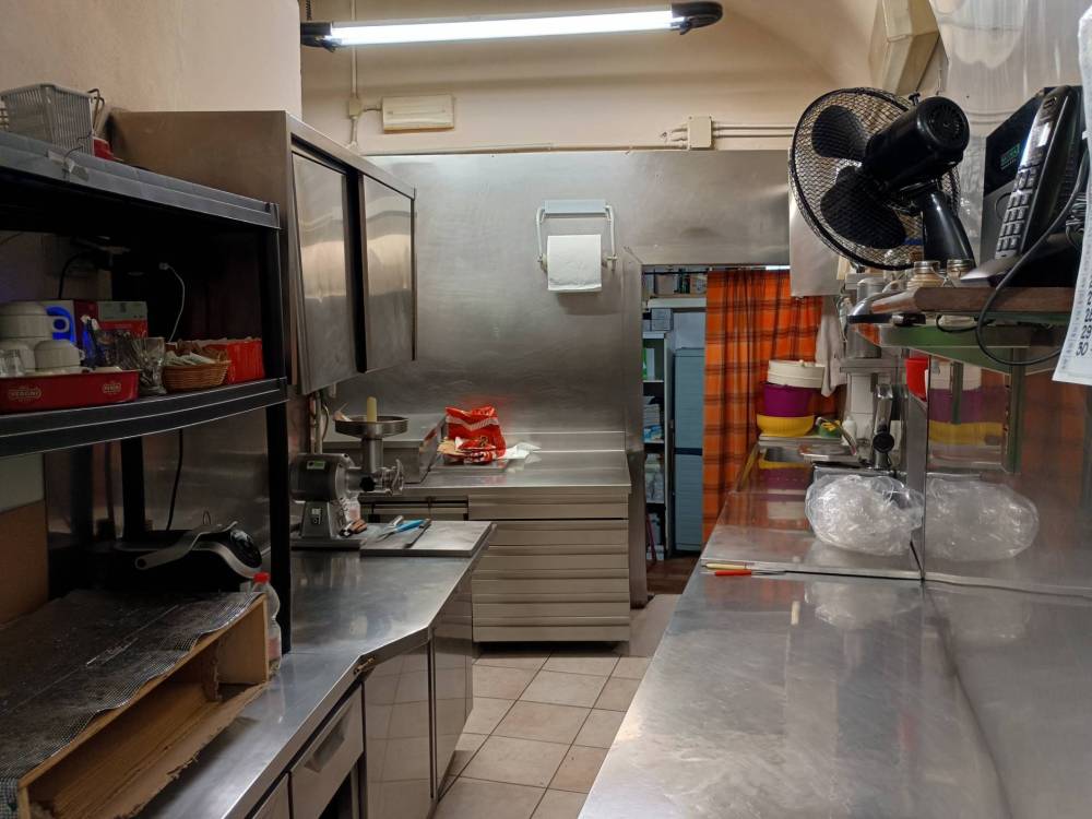 negozio in vendita a Volterra