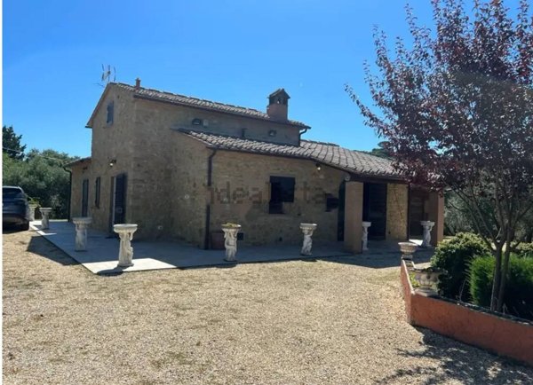 appartamento in vendita a Volterra
