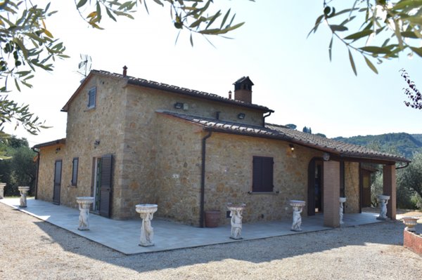casa indipendente in vendita a Volterra