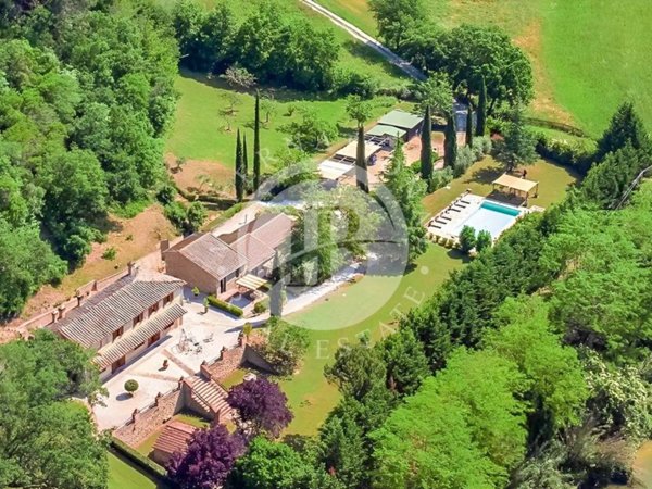 casa indipendente in vendita a Volterra