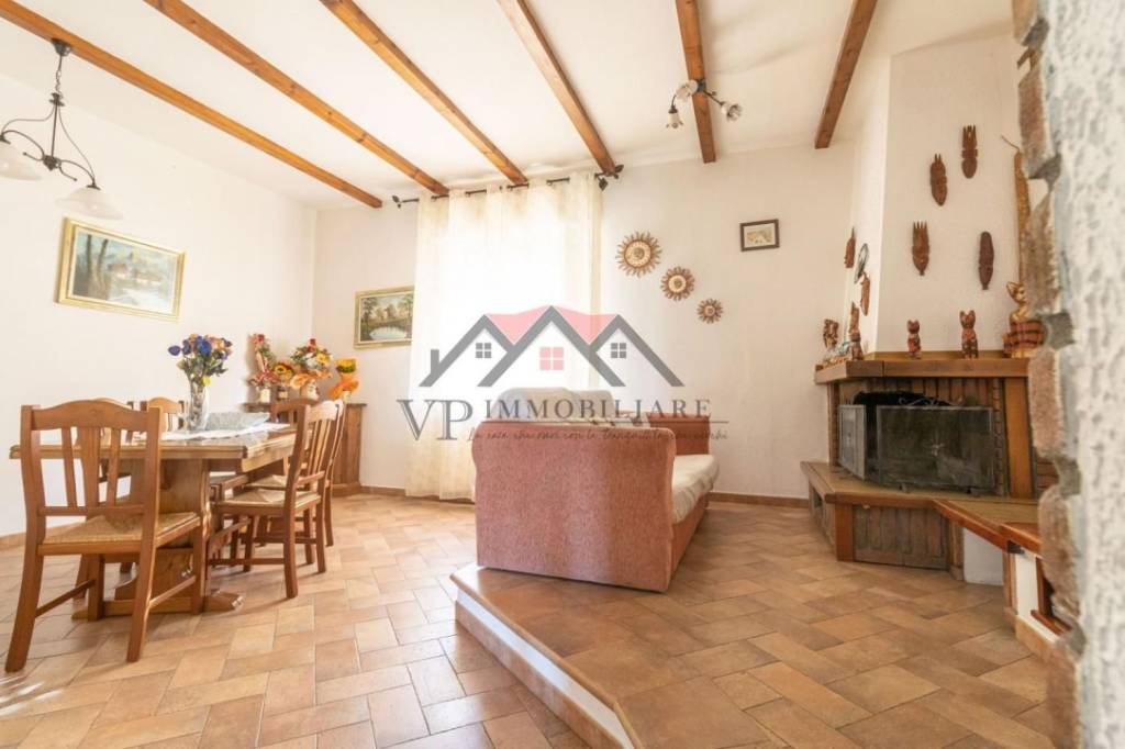 appartamento in vendita a Volterra in zona Saline