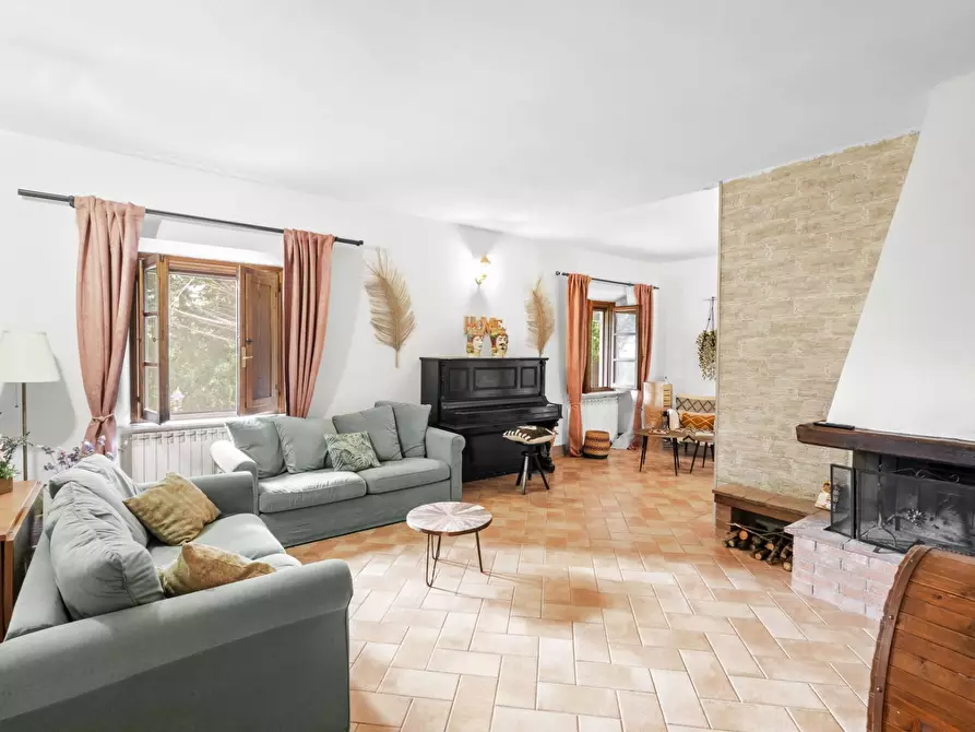 casa indipendente in vendita a Volterra in zona Mazzolla
