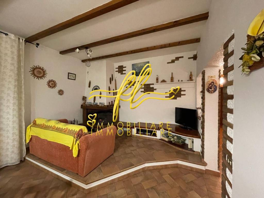 appartamento in vendita a Volterra in zona Saline