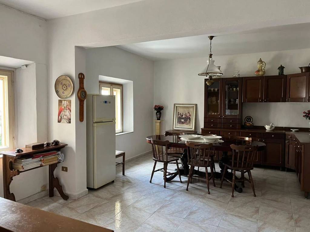 appartamento in vendita a Volterra in zona Saline