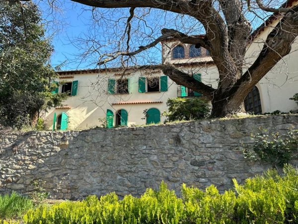 intera palazzina in vendita a Volterra