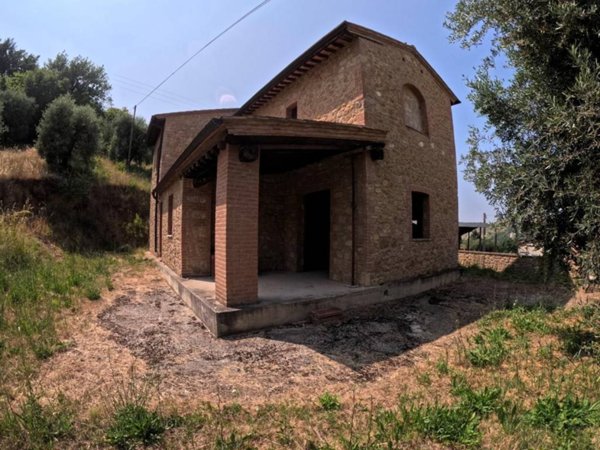casa indipendente in vendita a Volterra