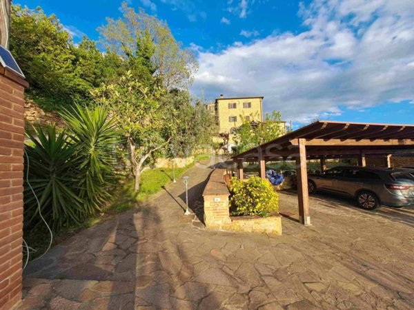 casa indipendente in vendita a Volterra