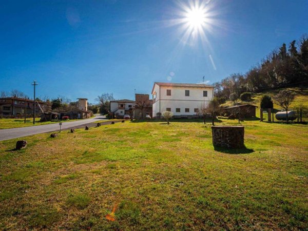 casa indipendente in vendita a Volterra
