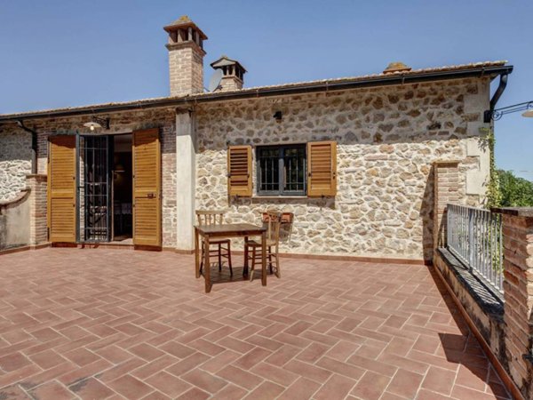 casa indipendente in vendita a Volterra in zona Villamagna