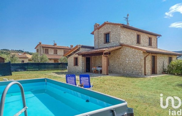 casa indipendente in vendita a Volterra