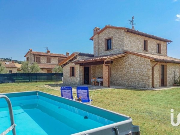 casa indipendente in vendita a Volterra