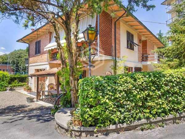 casa indipendente in vendita a Volterra