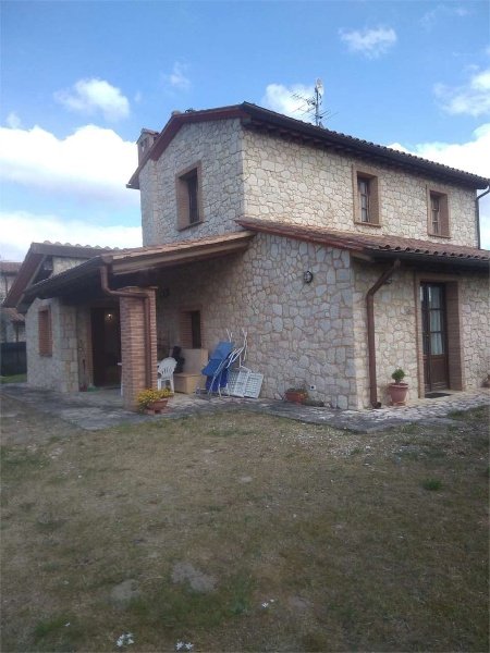 casa indipendente in vendita a Volterra