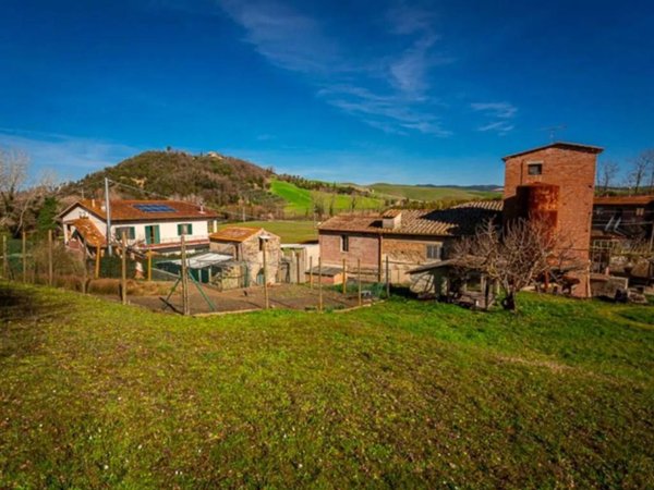 casa indipendente in vendita a Volterra