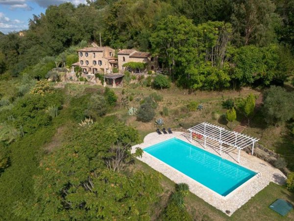 casa indipendente in vendita a Volterra