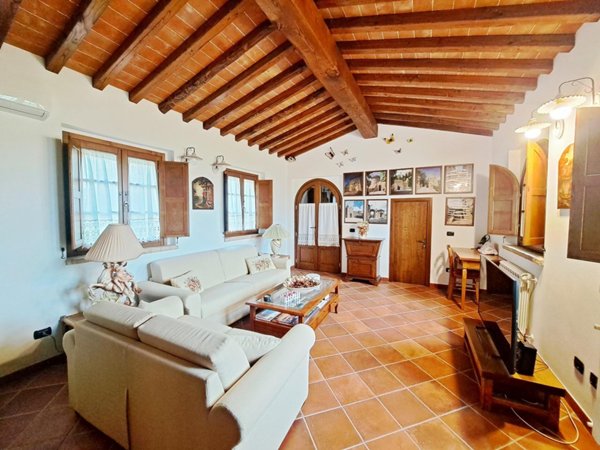 casa indipendente in vendita a Volterra