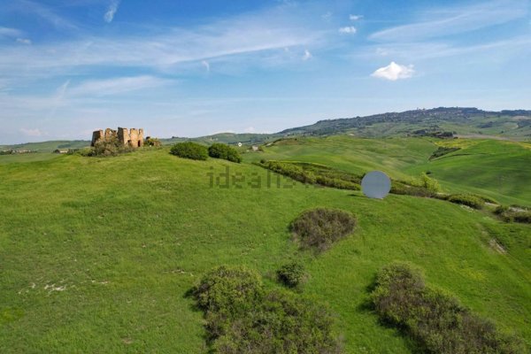appartamento in vendita a Volterra in zona Saline